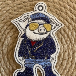 ITH TS-Anhänger - Rocker Kurt - Größe 6.04 x 9.32 cm