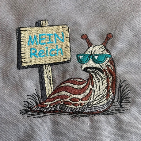 Tigerschnegel 2 | 12.88 x 12.38 cm | VS