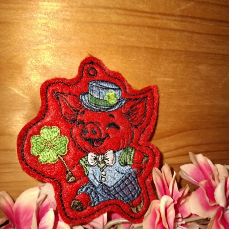 ITH | Glücksschwein Timmy Anhänger | 8.35 x 9.34 cm | TS