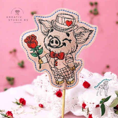 Glücksschwein Timmy mit Rose | Stabdatei | 8.70 x 8.83 cm | TS