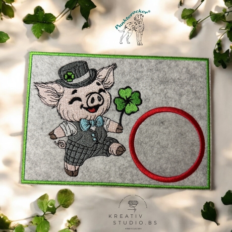 Glücksschwein Timmy Vollstick | 10.72 x 11.39 cm | VS