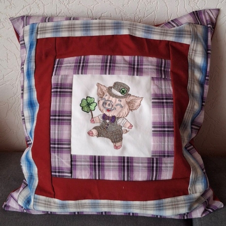 Glücksschwein Timmy Vollstick | 10.72 x 11.39 cm | VS