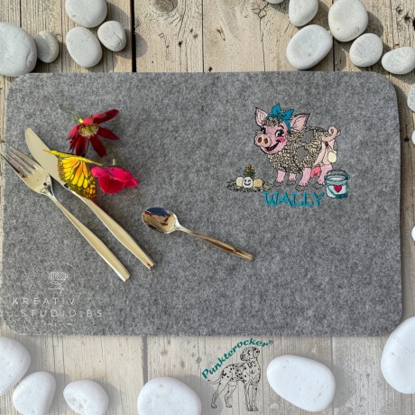 eierlegende Wollmilchsau Wally | 13.80 x 11.87 cm | VS