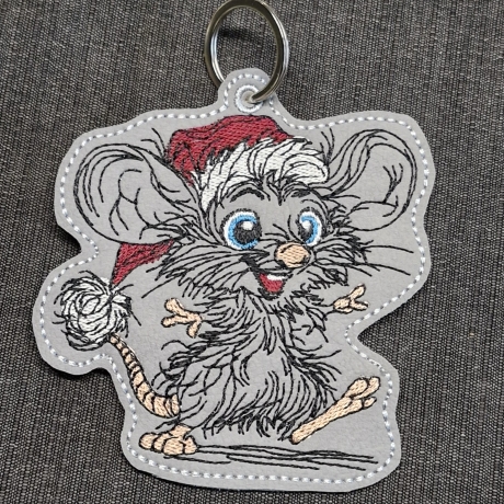 ITH | TS Anhänger | Weihnachtsmaus | 8.78 x 9.36 cm