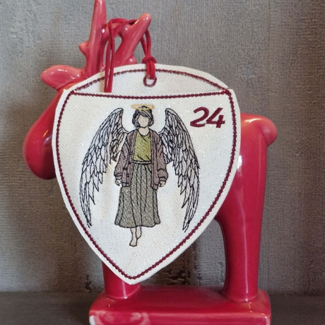 ITH - Engel-(Advents) Kalender – ältere Frau – 10.83 x 12.73 cm