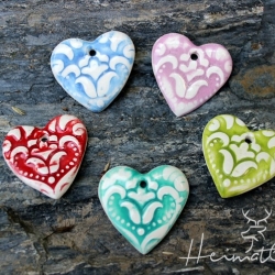 Porzellananhäger Tulpe mit Lederkette