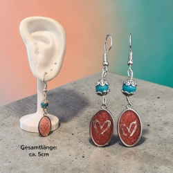 Ohrringe mit Perle und Resinanhänger