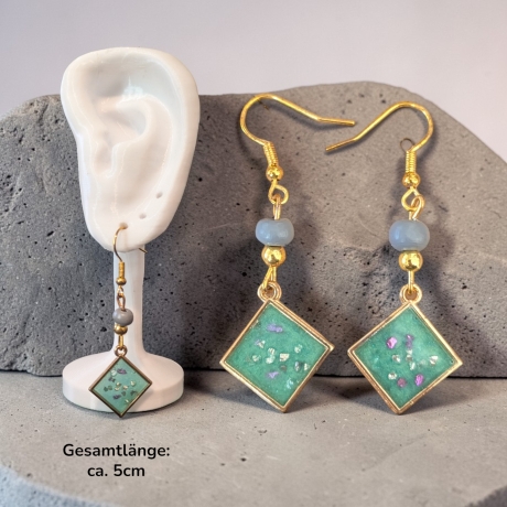 Ohrringe mit Perle und Resinanhänger