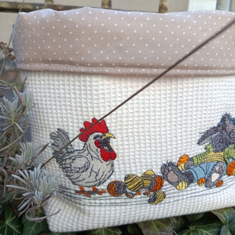 der Hase ist völlig geschafft- Größe 19.47x8.14 cm