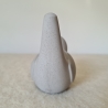 Design Vögelchen schlicht aus Beton / Vogel mit rosa Schnabel