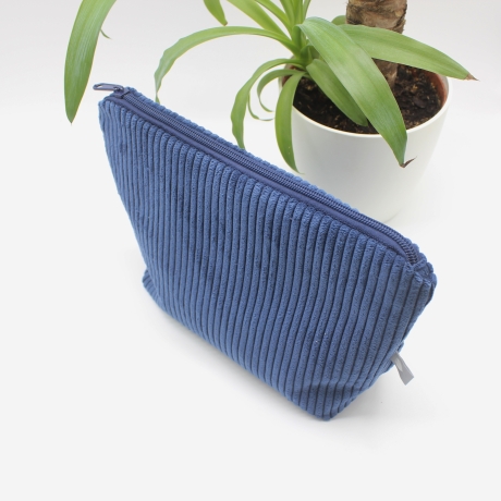 Wetbag aus Cord – Blau Kirschen mit beschichtetem Innenstoff
