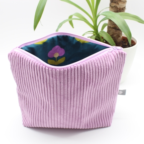 Wetbag aus Cord – Flieder Blumen mit beschichtetem Innenstoff