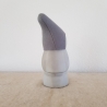handmade Zwerg / Gartenfigur Beton / Wollfilz Mütze grau 28cm