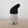 handmade Zwerg / Gartenzwerg Figur Beton / FilzMütze schwarz 28cm